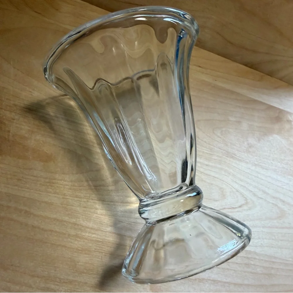 Vintage Libbey Tulip 5” Clear Glass 6 oz Retro Icecream Sundae Dish Collectible
